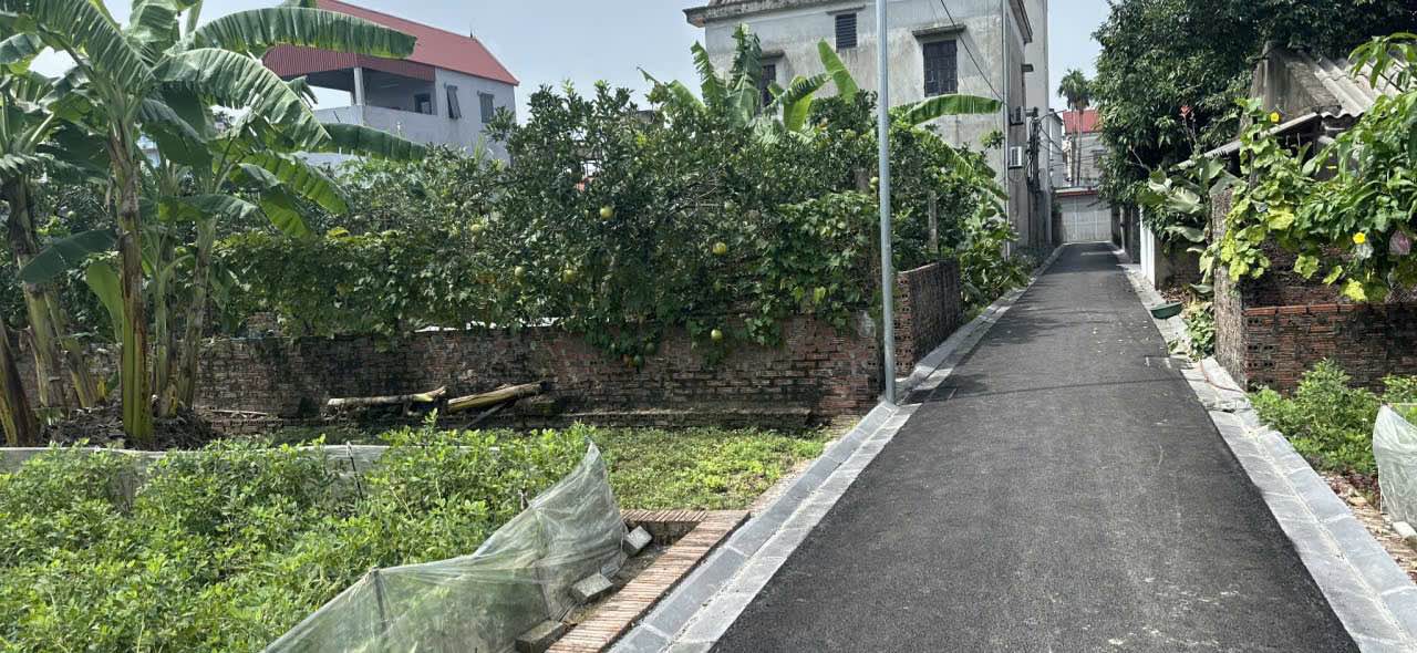 Đất thổ cư Đông Anh 40m² giá 2.1 tỷ - Sổ đỏ chính chủ, pháp lý rõ ràng!