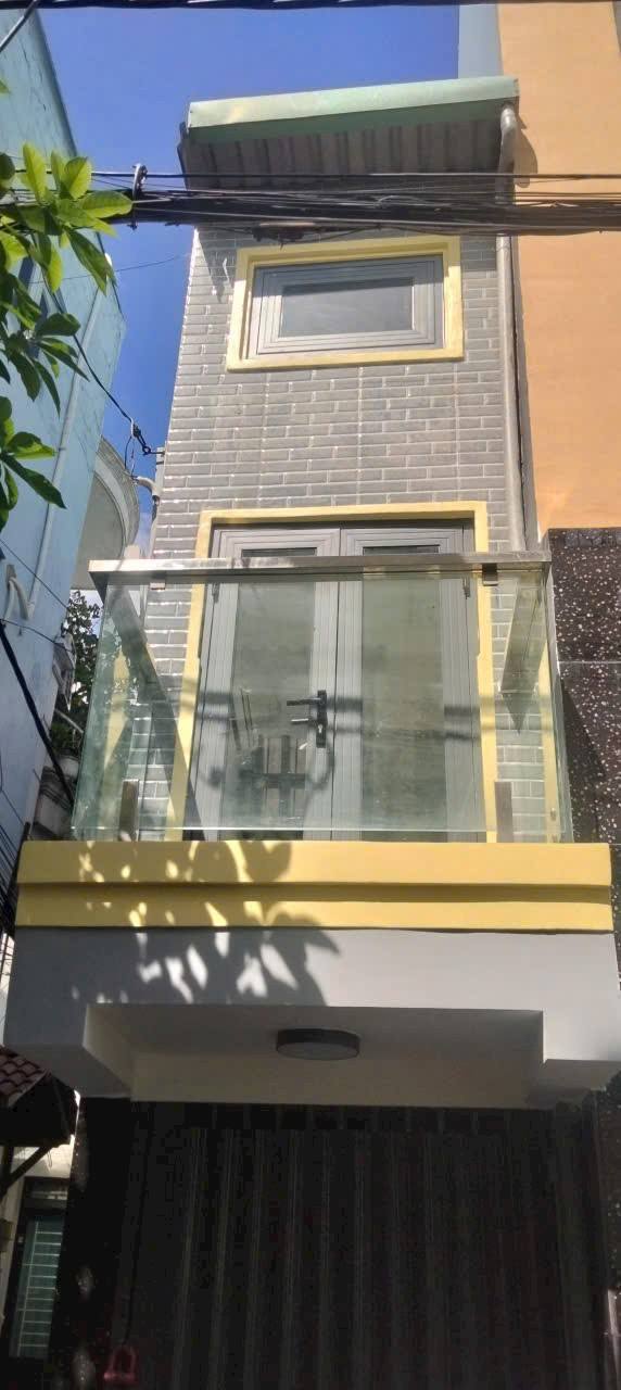 Nhà bán quận Tân Phú 10m² giá 1.39 tỷ - Hẻm xe tải 6m thông thoáng