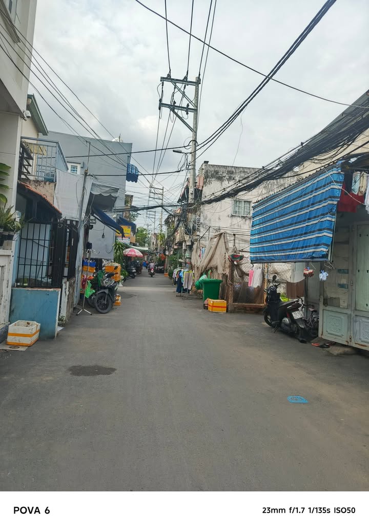 Nhà phố Hiệp Bình Chánh 25m² giá 1.59 tỷ - Đúc kiên cố, pháp lý đầy đủ!