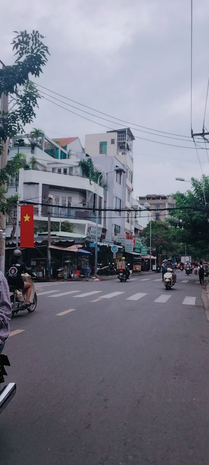 Mặt tiền FrontHouse đường số 79, Tân Quy, Quận 7 giá chỉ 12.7 tỷ - Kinh doanh sầm uất!