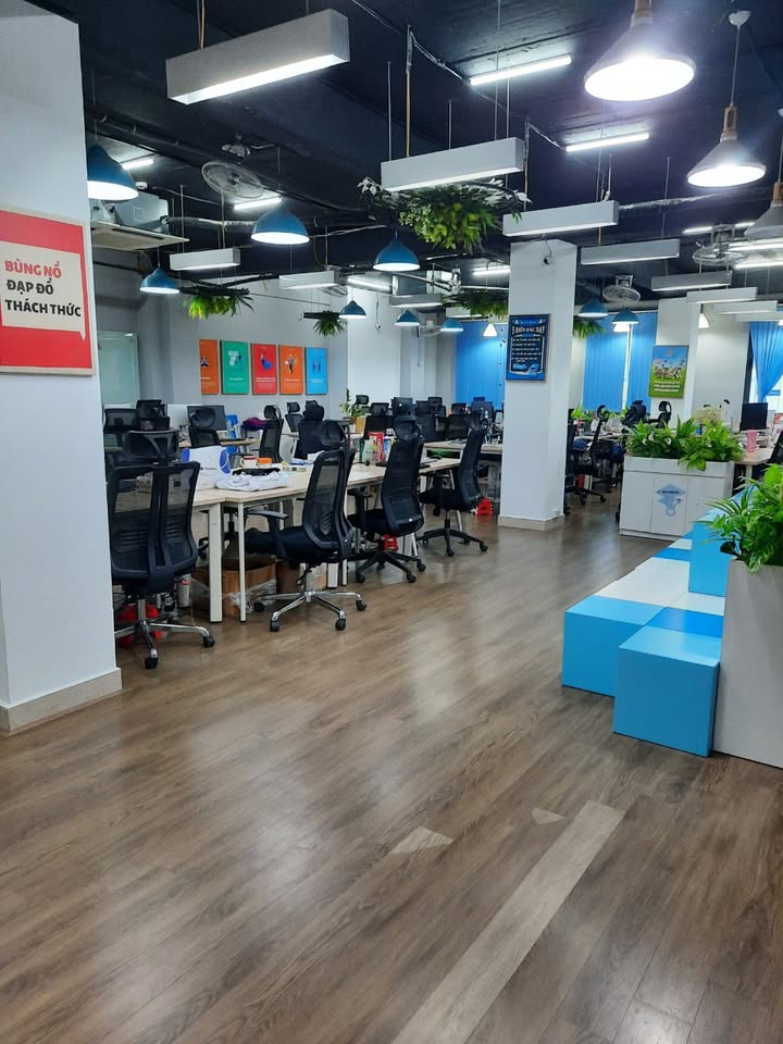 Sàn văn phòng cho thuê tại Trung Phụng, Đống Đa, 200m² giá 42 triệu - Đẳng cấp và tiện nghi tối ưu!