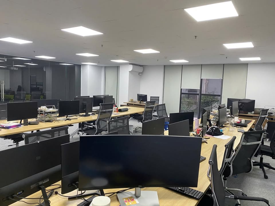 Cho thuê văn phòng tại Nguyễn Huy Tưởng, Thanh Xuân 258m² giá chỉ 55 triệu/tháng - Không thể bỏ lỡ!