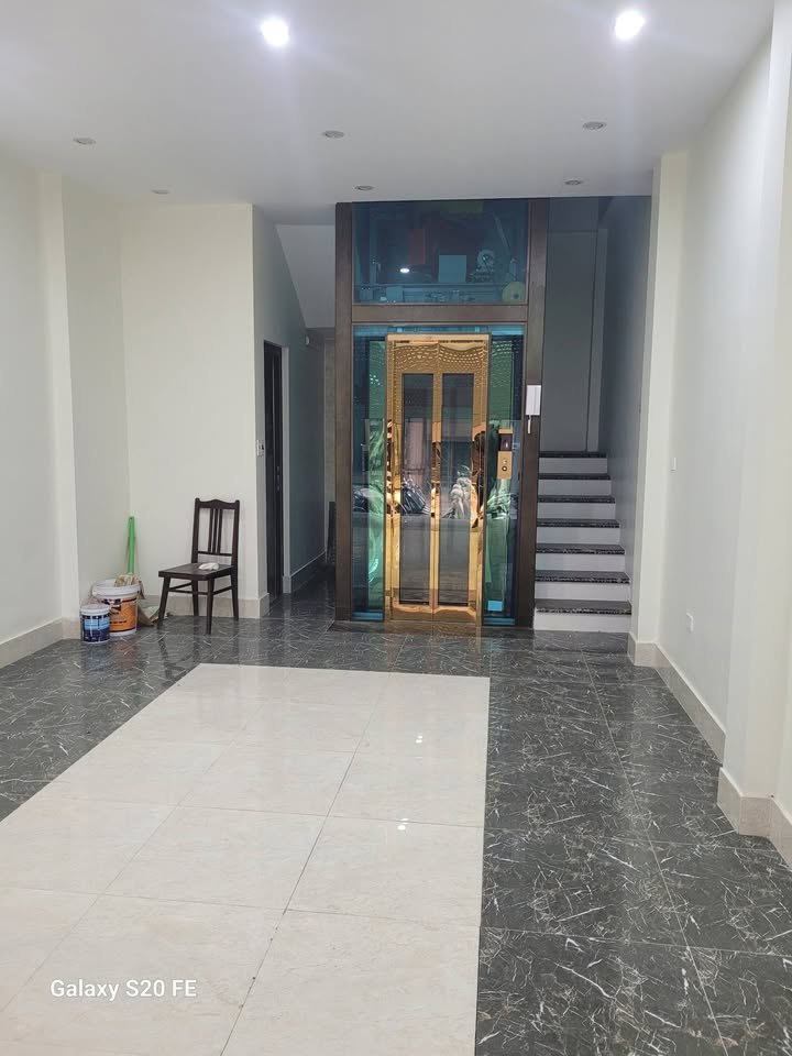 Nhà nguyên căn Cầu Giấy 40m² giá 35 triệu - Nội thất đầy đủ, sẵn sàng vào ở!