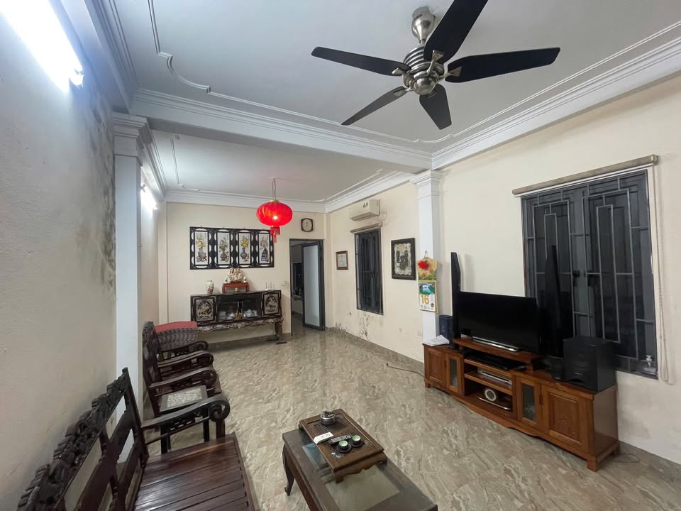 Nhà cho thuê 2 phòng khép kín tại Khương Đình 50m² giá 8 triệu - Chính chủ, tiện nghi đầy đủ!