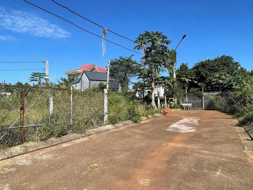Đất nền Hòa Long, Bà Rịa 143m² giá 1.65 tỷ - Sổ hồng riêng, vị trí đẹp!