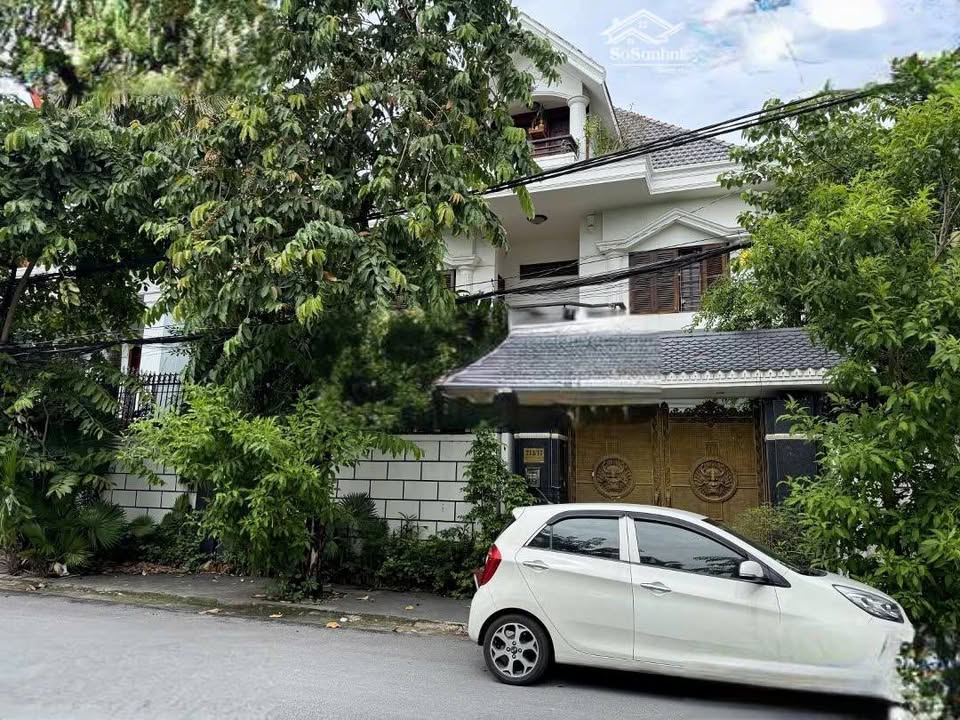 Nhà nguyên căn cho thuê đường 28, phường 6, quận Gò Vấp 320m² - Đầy đủ nội thất, vào ở ngay!