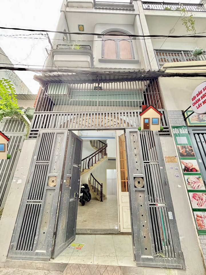 Nhà nguyên căn cho thuê tại Phạm Văn Bạch, Tân Bình - Giá 10 triệu/tháng, phù hợp cho gia đình và văn phòng!