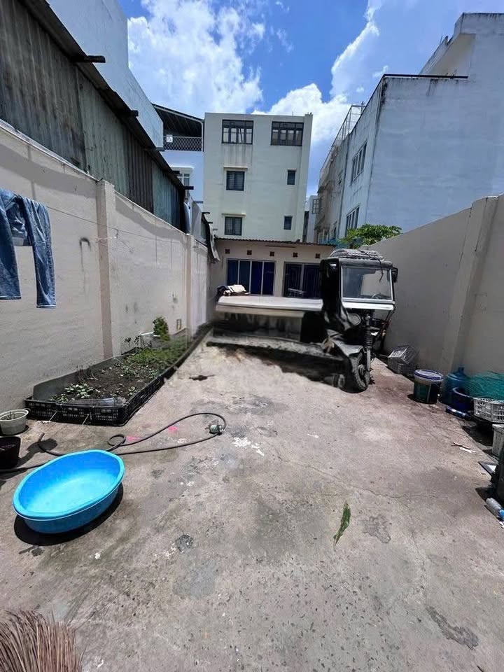 Kho xưởng cho thuê tại Thủ Đức 105m² - Giá chỉ 8 triệu/tháng