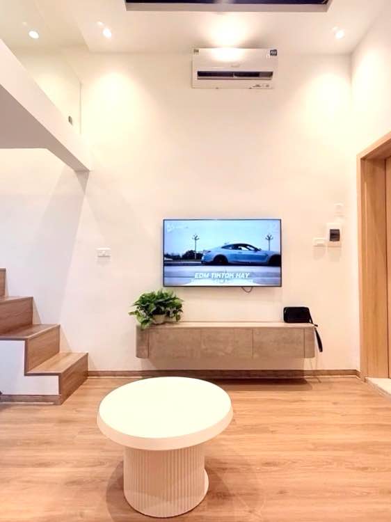 Căn hộ tập thể NMTLTL Đống Đa 17m² giá 2.68 tỷ - Nội thất đầy đủ, sẵn sàng ở ngay!