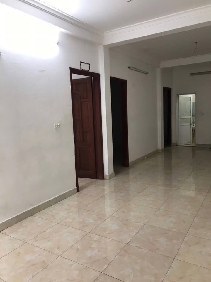 Cho thuê nhà tầng 3 phố Đại Từ 70m² giá 7 triệu - Full đồ nội thất, an ninh tốt!