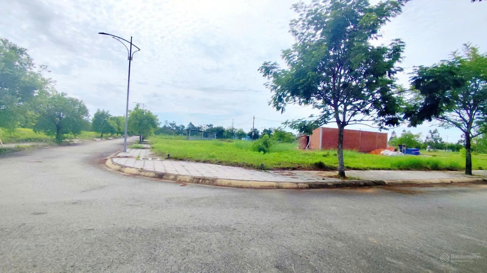 Đất nền góc Khu dịch vụ hỗn hợp VSIP Quảng Ngãi 168m² giá chỉ 1.59 tỷ - Đầu tư sinh lời ngay!