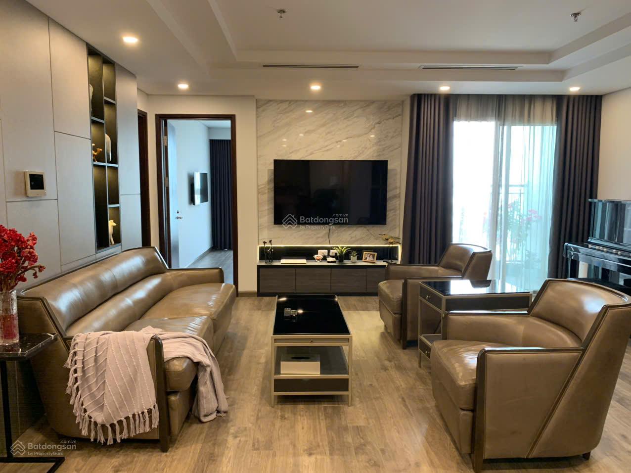 Căn hộ 2PN Grandeur Giảng Võ 65m² giá 10.8 tỷ - Hàng hiếm chào bán!