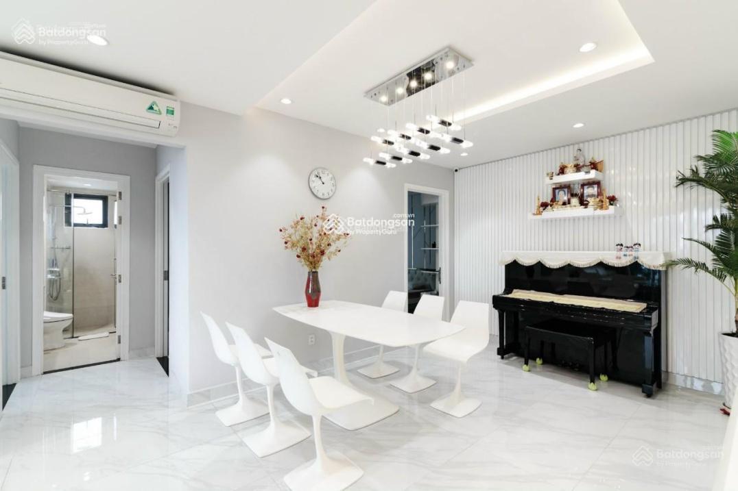 Căn hộ cho thuê Cộng Hòa Garden Tân Bình 70m² giá 14,5 triệu - Không gian sống lý tưởng!