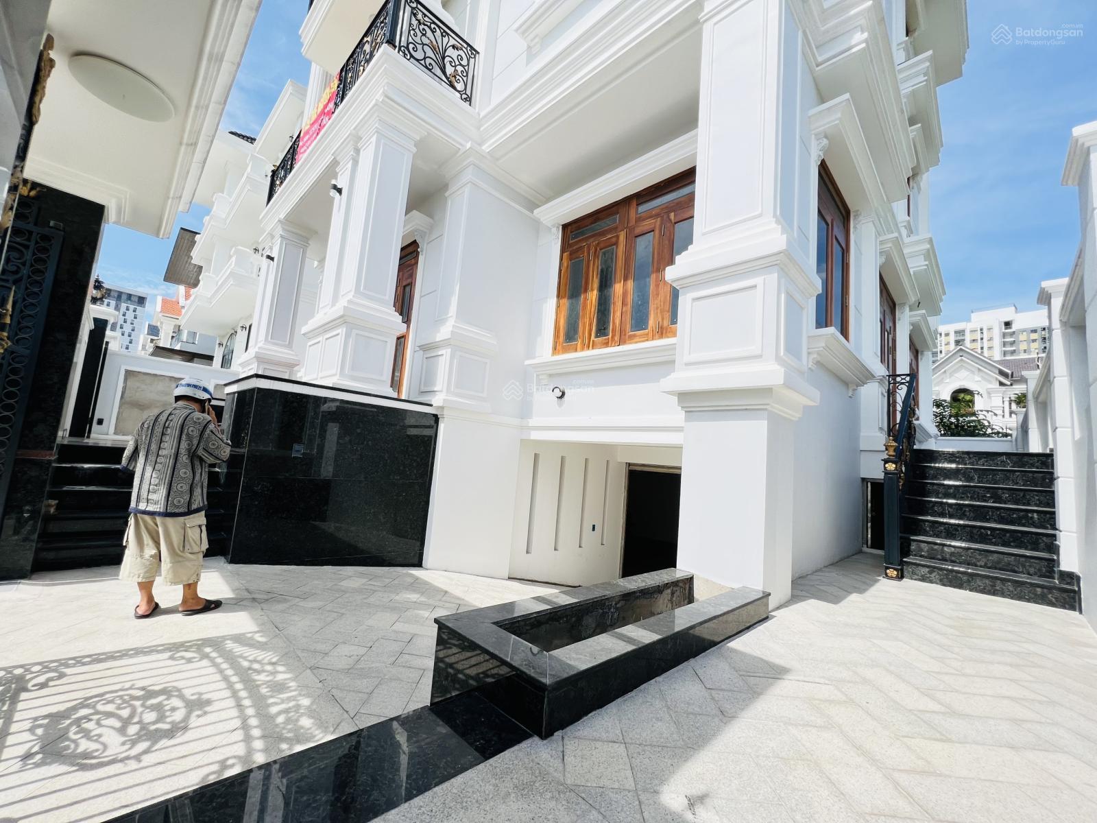 Biệt thự cho thuê có thang máy tại KDC Liên Phường, Quận 9 - Diện tích 270m², giá 40 triệu/tháng!