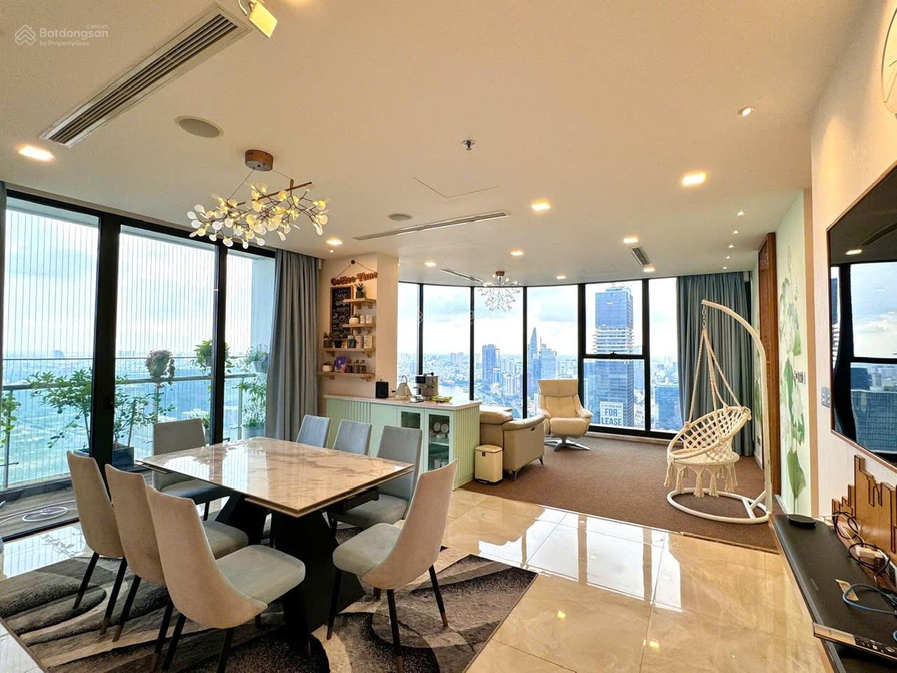 Căn hộ 3PN Satra Eximland Phú Nhuận 130m² giá chỉ 16.5 triệu - Thiết kế hiện đại!