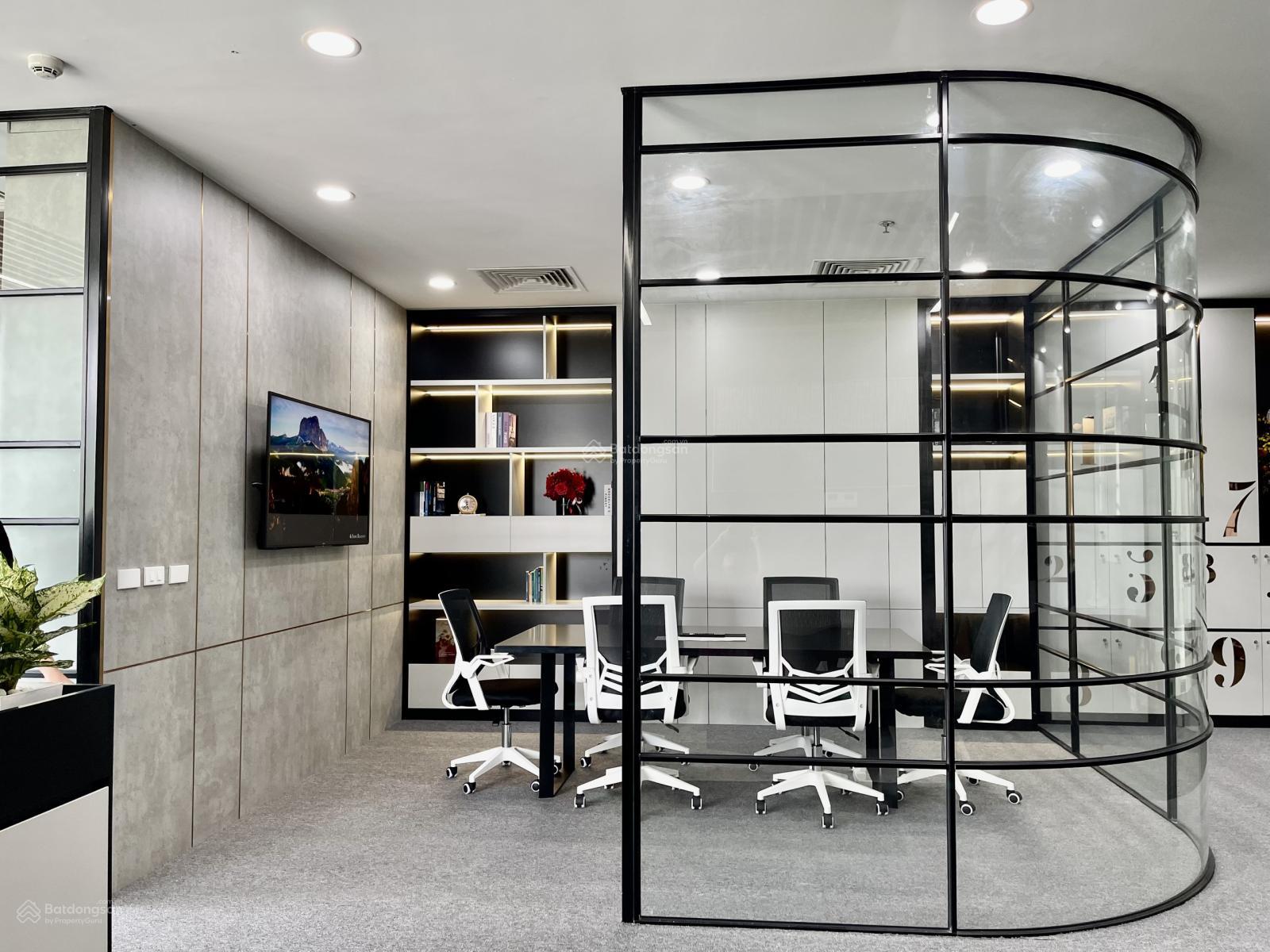 Văn phòng cho thuê cao cấp tại Hoàng Mai 112m² - Nội thất 5 sao sang trọng!