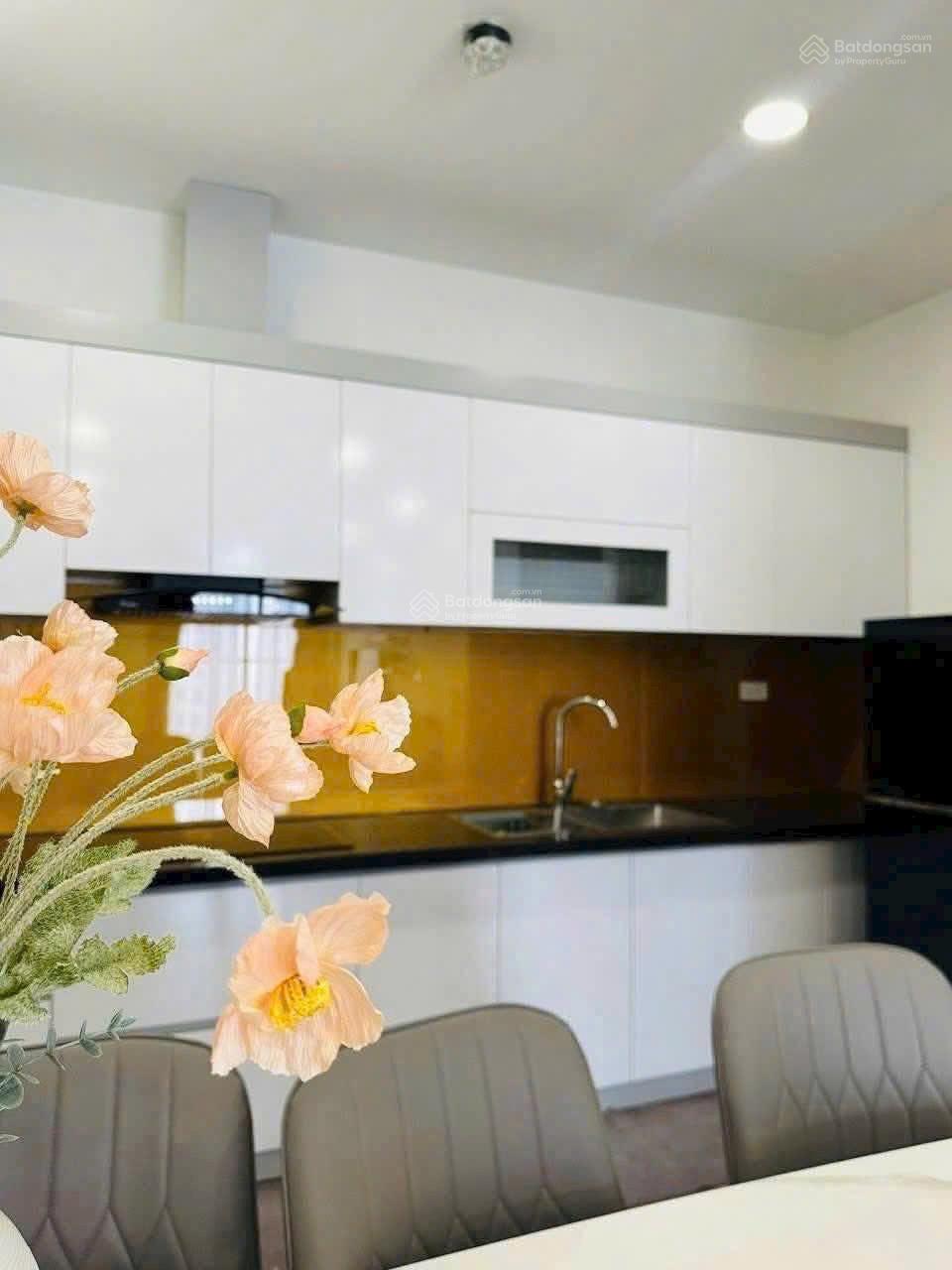 Căn hộ cao cấp Le Grand Jardin 77m² giá 13 triệu - Tiện ích đầy đủ, view đẹp!