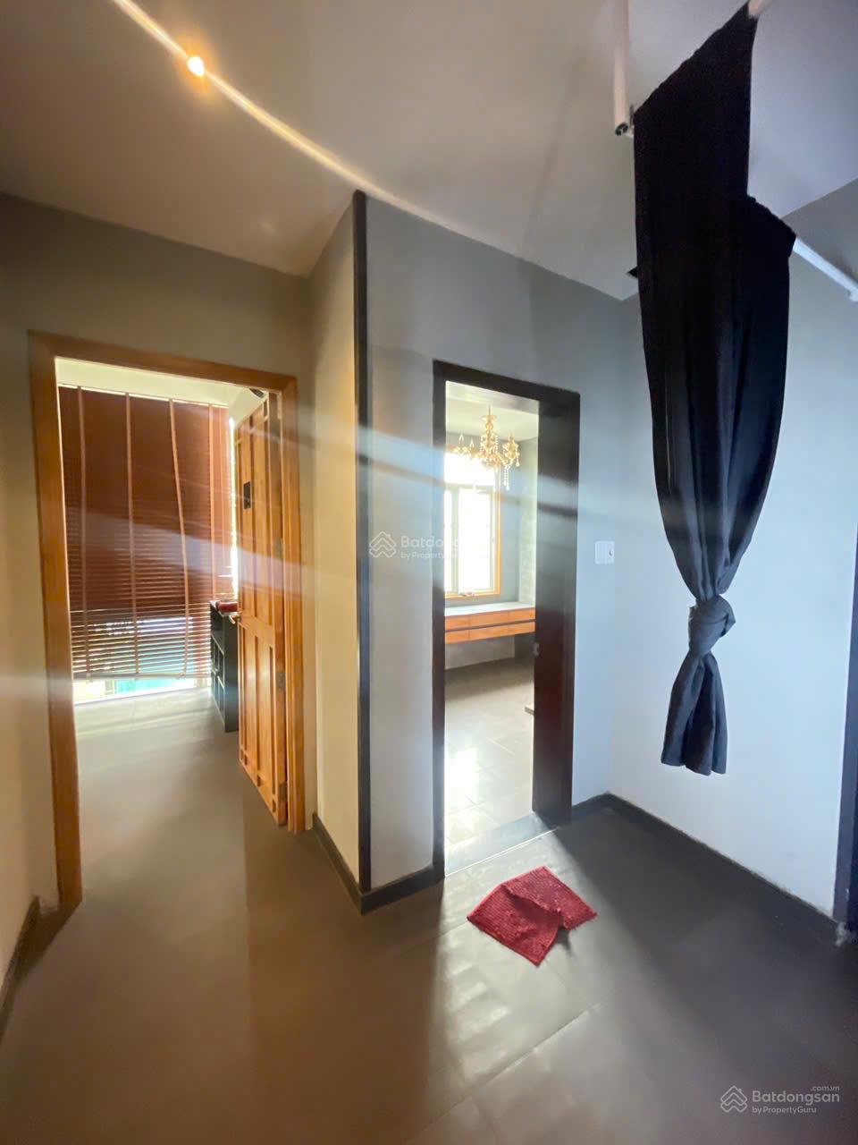 Biệt thự cho thuê mặt tiền Phan Khiêm Ích, Quận 7, 152m² - Nội thất đầy đủ, chỉ việc dọn vào!