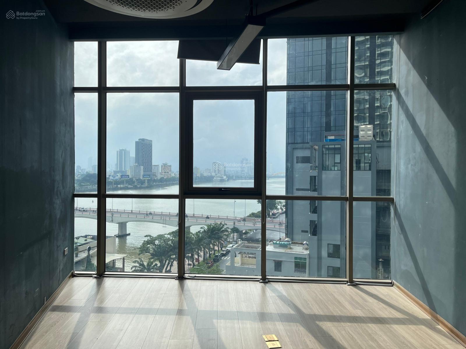 Văn phòng cho thuê tại Bạch Đằng Complex, Hải Châu, Đà Nẵng - Diện tích lớn, giá tốt!