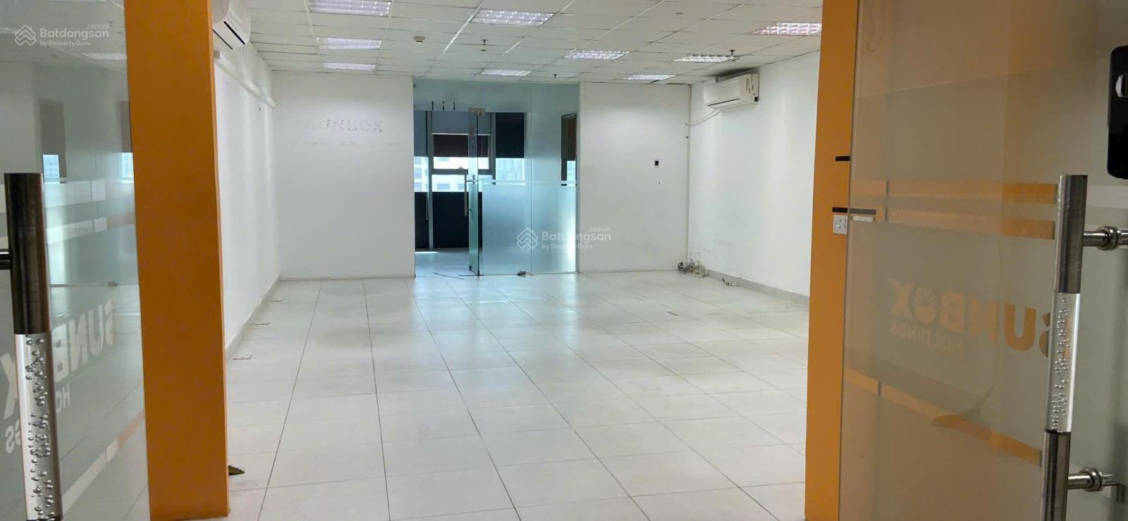 Cho thuê văn phòng tháp C Hồ Gươm Plaza, Hà Đông 81,8m² - Thiết kế hiện đại, sẵn sàng làm việc!