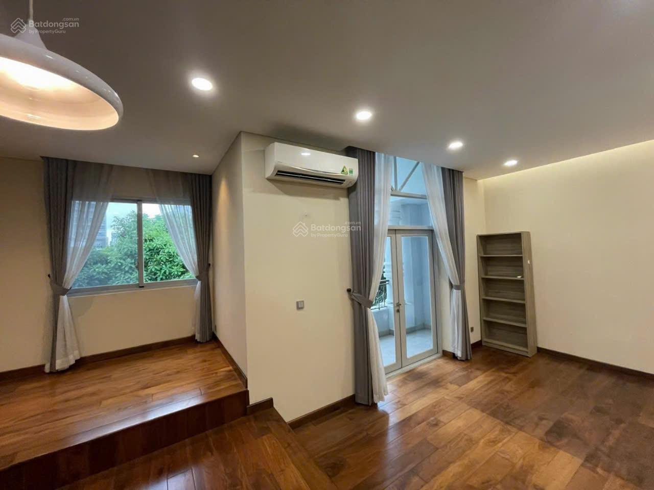 Biệt thự cho thuê khu Nam Viên, Phú Mỹ Hưng 126m² giá 55 triệu - An ninh 24/7