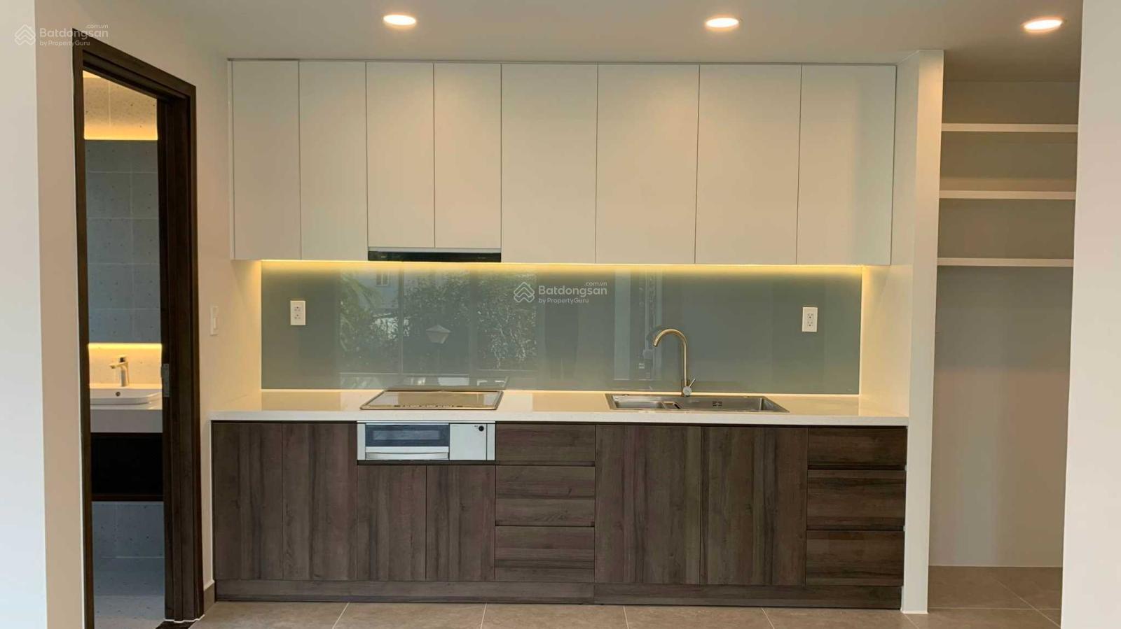 Căn hộ cao ốc Hưng Phát Nhà Bè 80m² giá 8 triệu - Full nội thất, sẵn sàng vào ở!