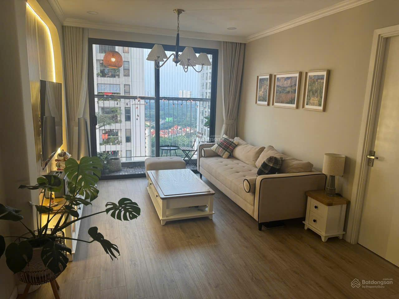Chung cư Rose Town Hoàng Mai 70m² chỉ từ 9 triệu - Tiện nghi đầy đủ, giao thông thuận lợi!