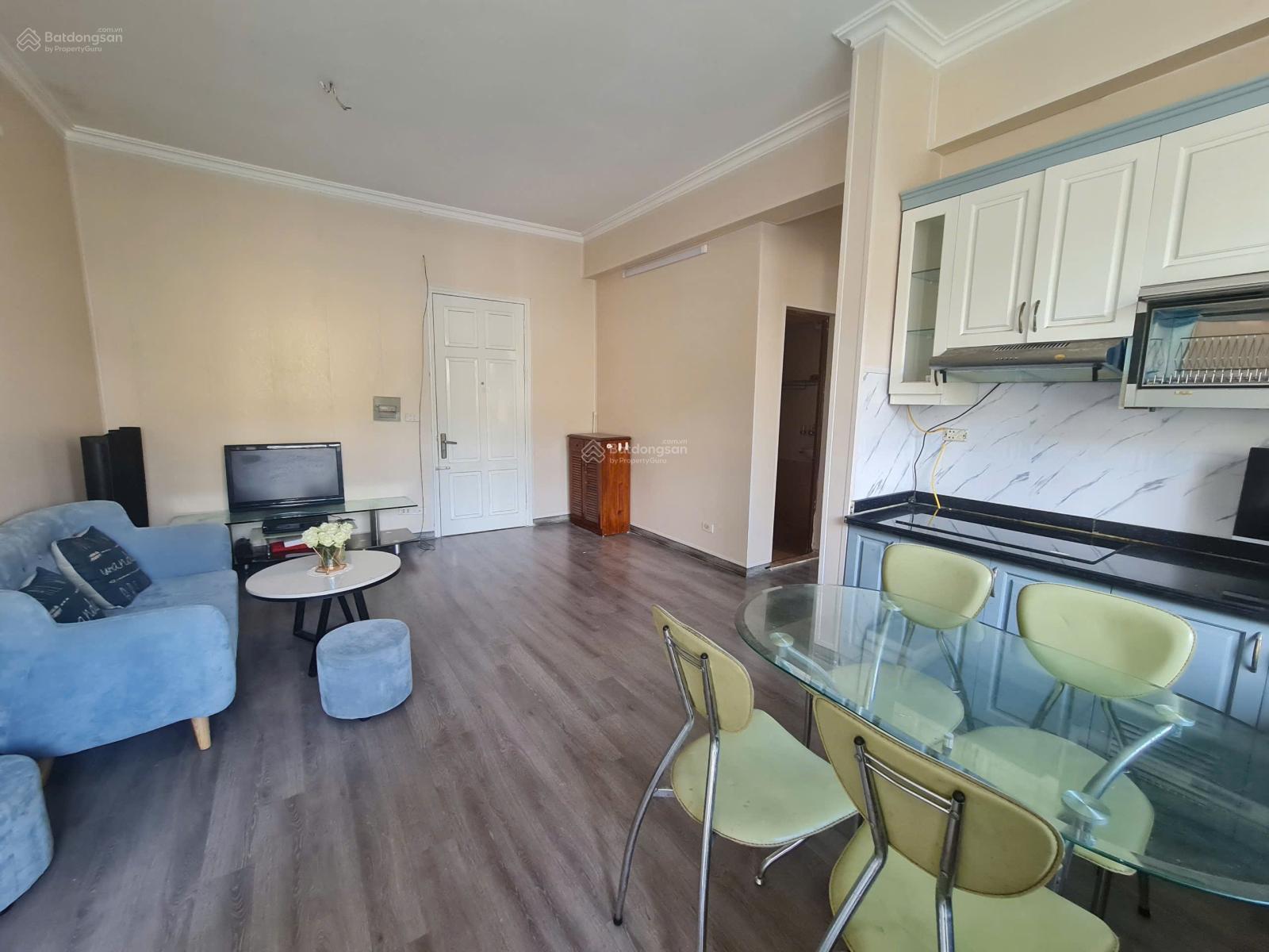 Căn hộ Dịch Vọng, Cầu Giấy 70m² giá 13 triệu - Full nội thất, view công viên!