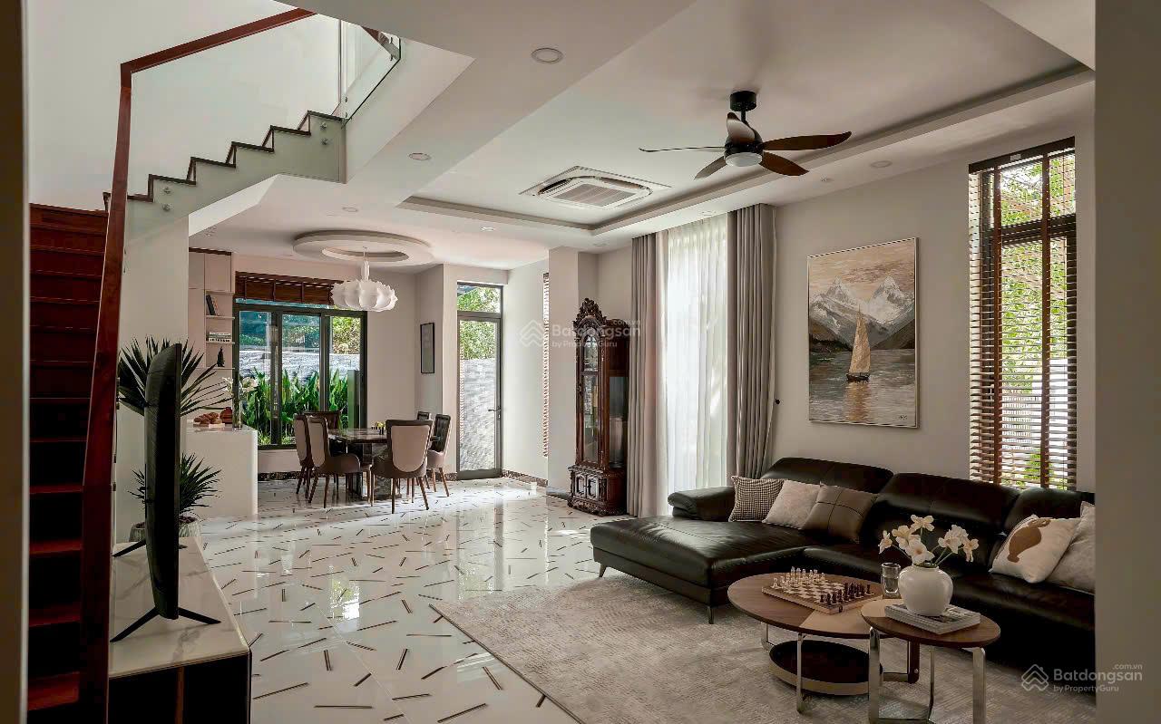 Biệt thự Lavila Kiến Á - Nhà Bè 97m² giá 14.5 tỷ - Nội thất cao cấp mới 100%!