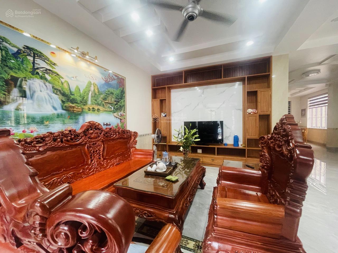 Biệt thự cho thuê 2 mặt tiền KĐT An Bình Tân, Nha Trang 207.5m² giá 32 triệu - Nội thất cao cấp, thang máy