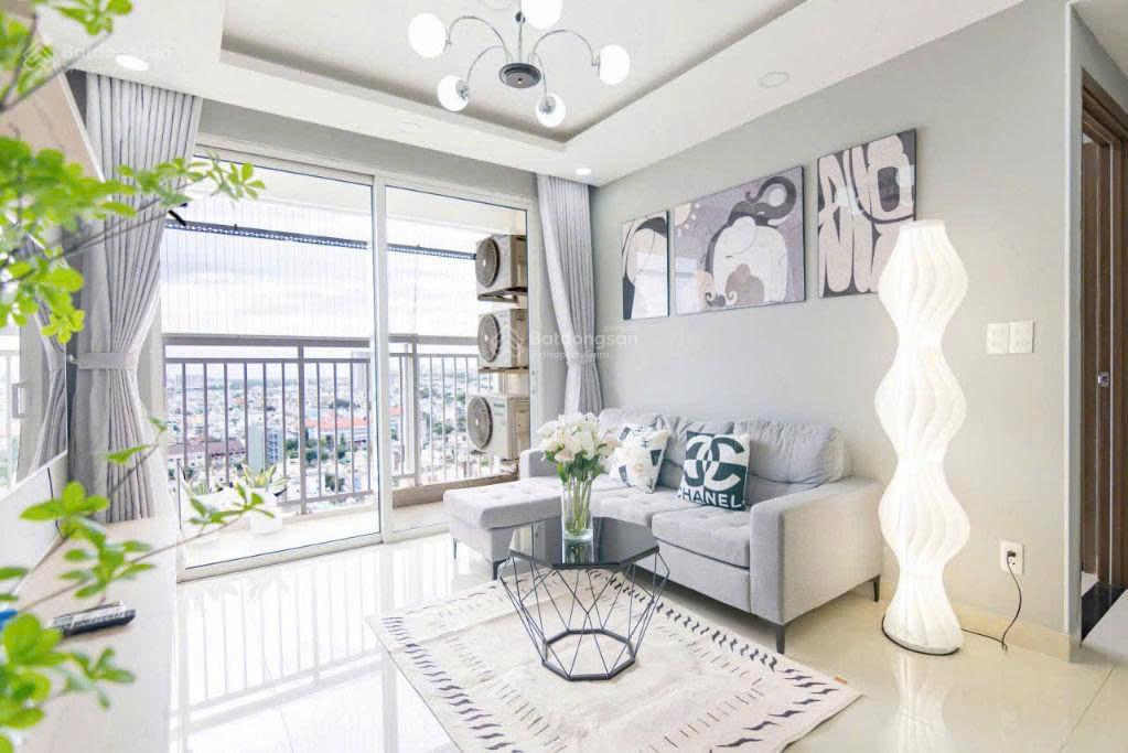 Cho thuê căn hộ 2PN, 2WC Terra Royal, Lý Chính Thắng, Quận 3 - Giá 19 triệu/tháng