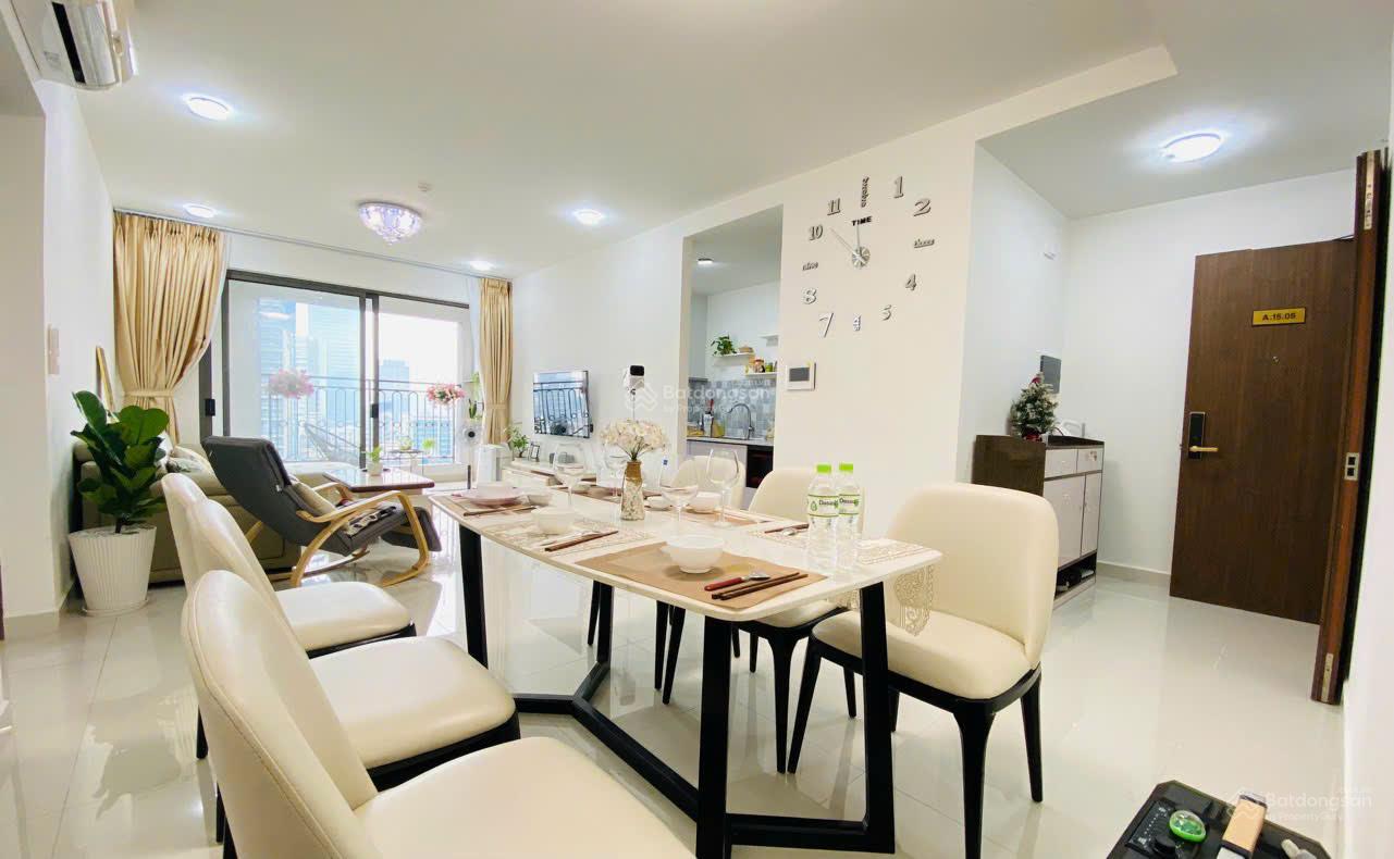 Căn hộ Res 11 Quận 11 50m² giá 10 triệu - Nhà mới, ban công thoáng mát!