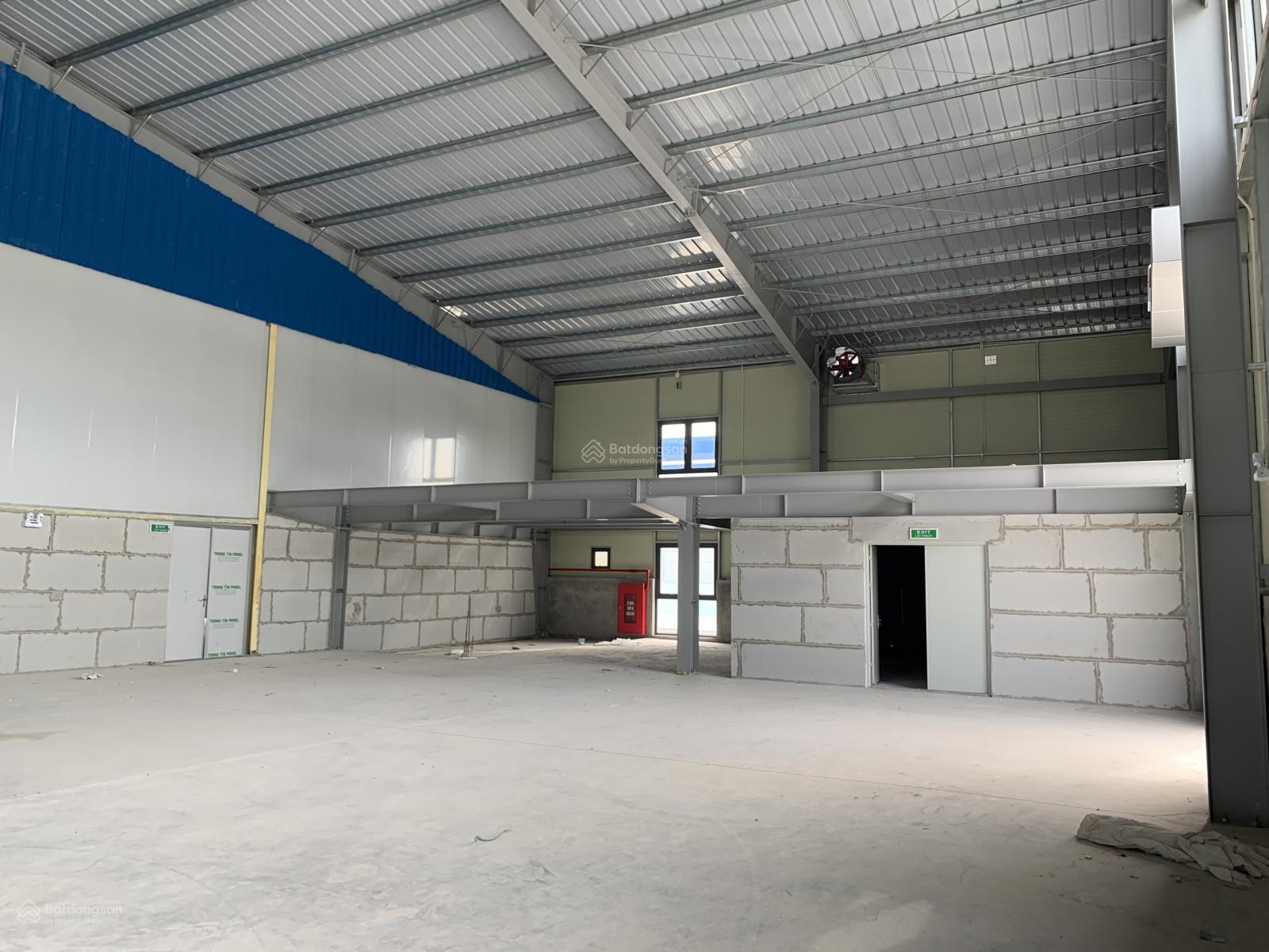 Cho thuê kho xưởng CCN Thanh Oai 1900m² giá 90 triệu - PCCC đầy đủ, sẵn sàng hoạt động!