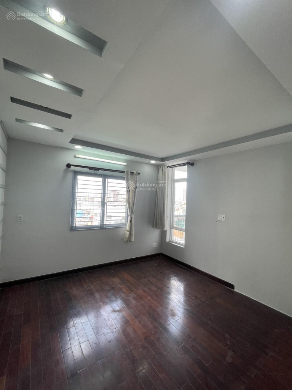 Căn hộ Phú Thọ - Tổ ấm 2PN, 2WC, giá chỉ 3.6 tỷ - Nhà mới đẹp, tặng nội thất