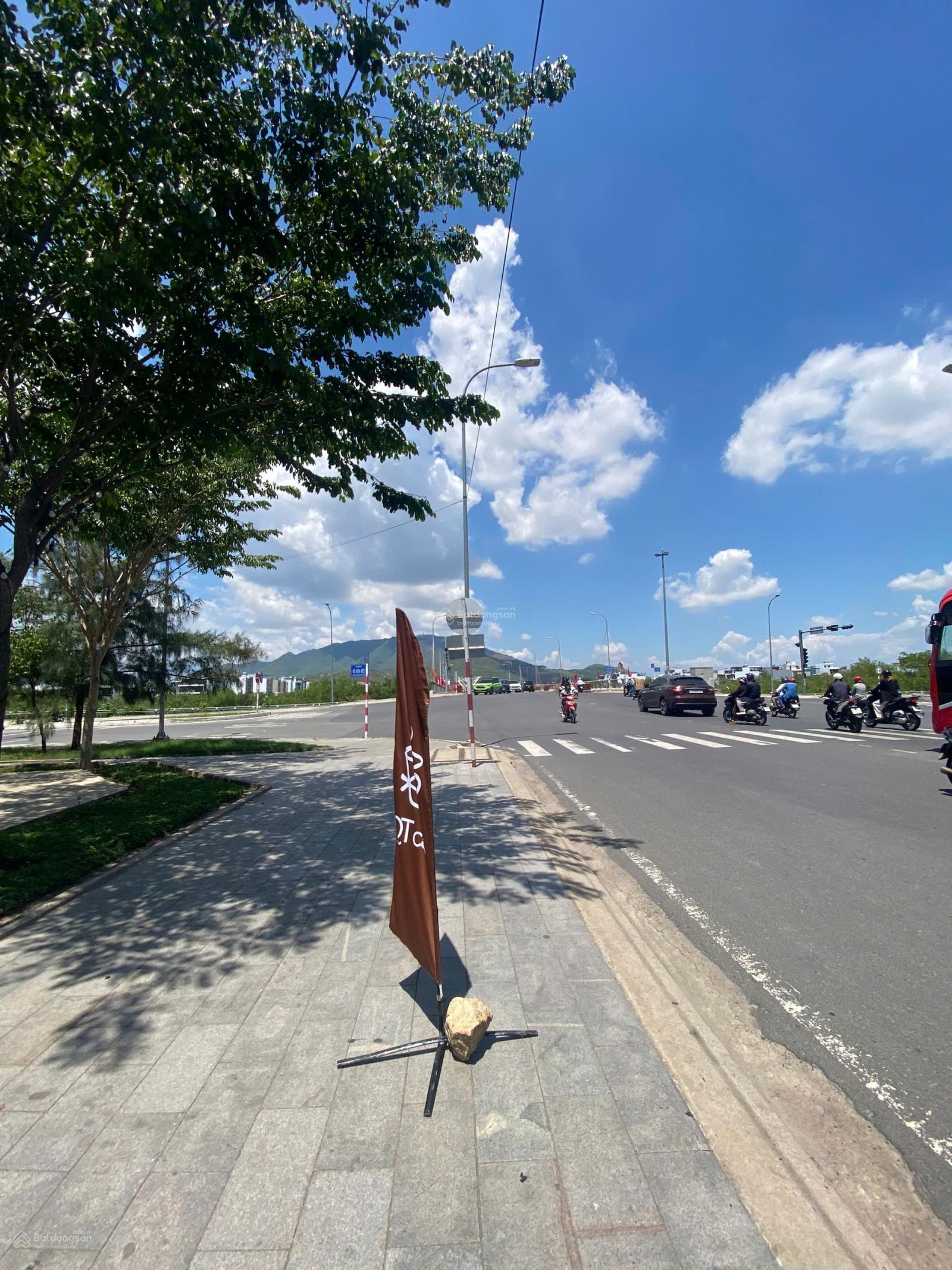 Shophouse CT3 VCN Phước Hải 92,6m² giá 4,9 tỷ - Đối diện công viên, cho thuê 13 triệu/tháng!