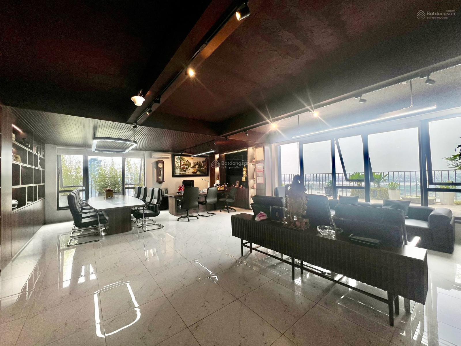 Văn phòng cho thuê tại Packexim, Tây Hồ 317m² chỉ 65 triệu - View sông Hồng tuyệt đẹp!