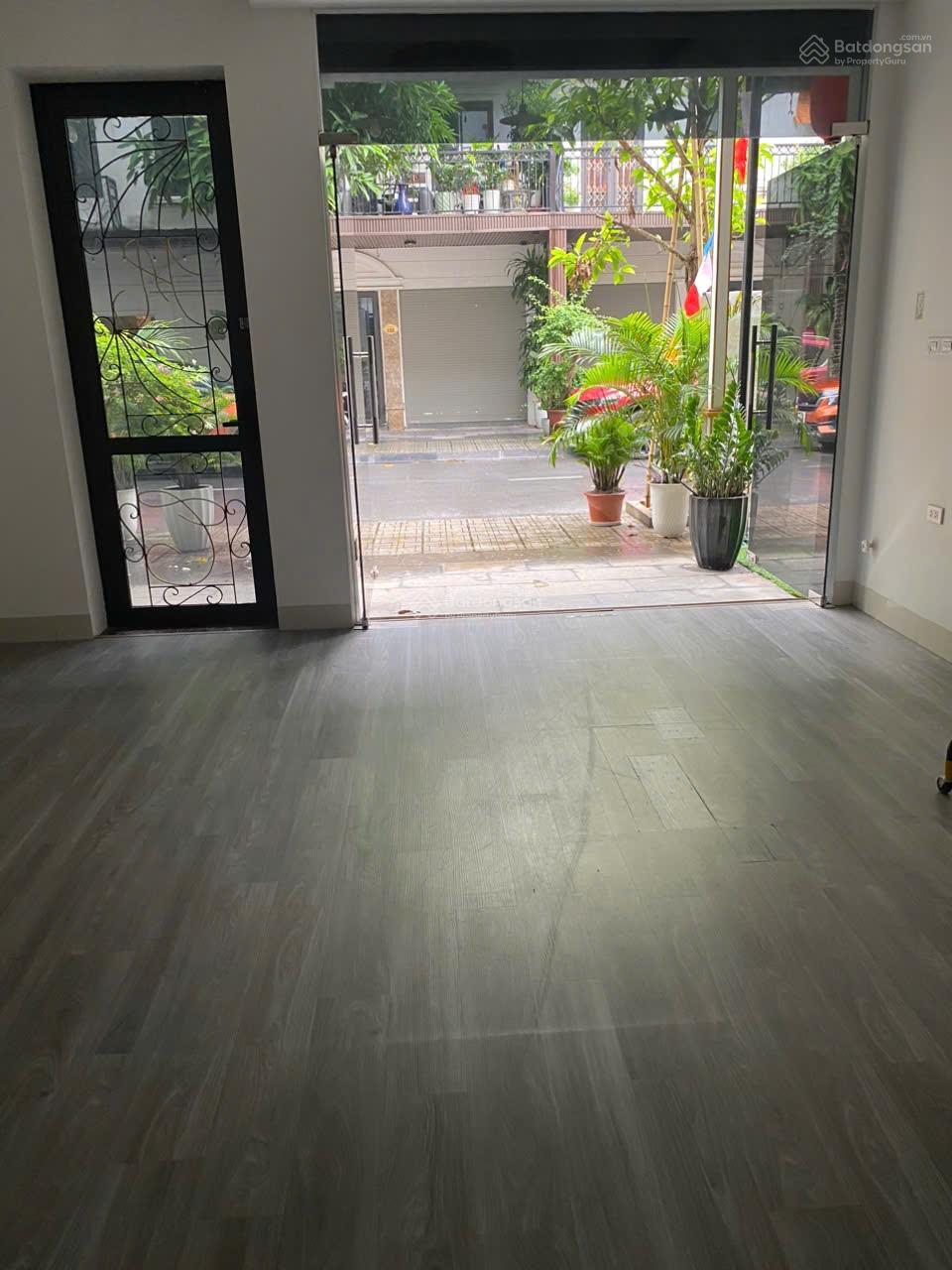 Căn hộ 1PN 50m² giá 9 triệu tại La Casta Văn Phú - Thiết kế thông minh, an ninh tốt!