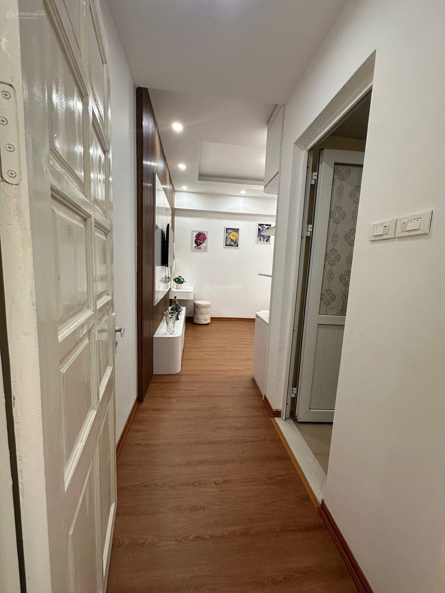 Căn hộ chung cư CT36 Định Công, Hoàng Mai 60m² giá 10 triệu - Gần full nội thất sẵn sàng vào ở!