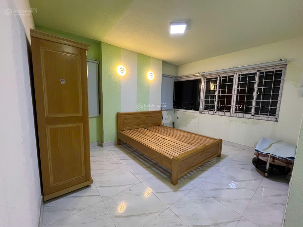 Chung cư Blue Sapphire Quận 6 127m² giá 13 triệu - Tầng cao thoáng mát, tiện ích đầy đủ!