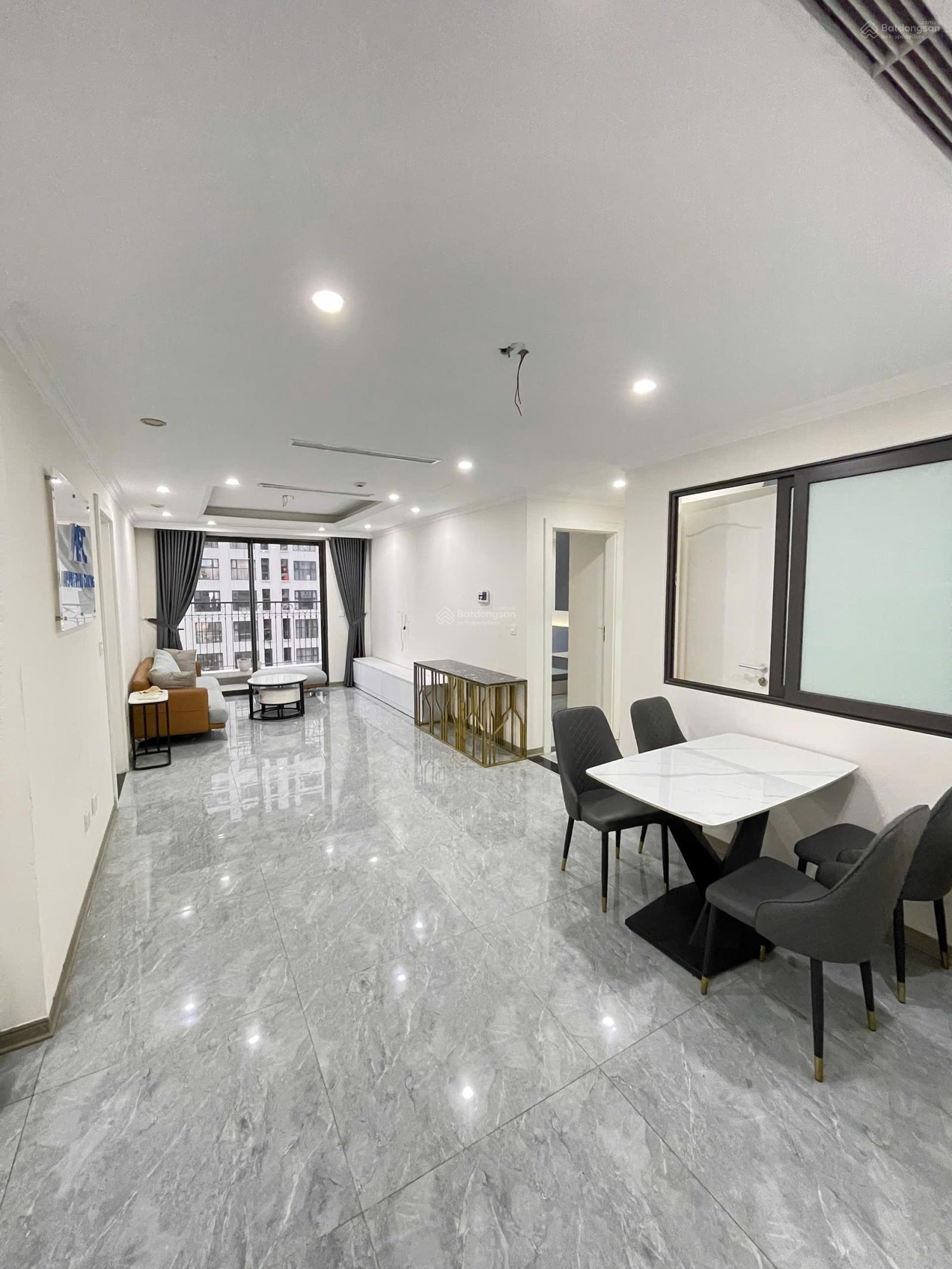 Căn hộ Sunshine Garden Hai Bà Trưng 100m² giá 15 triệu - Đủ nội thất vào ở ngay!