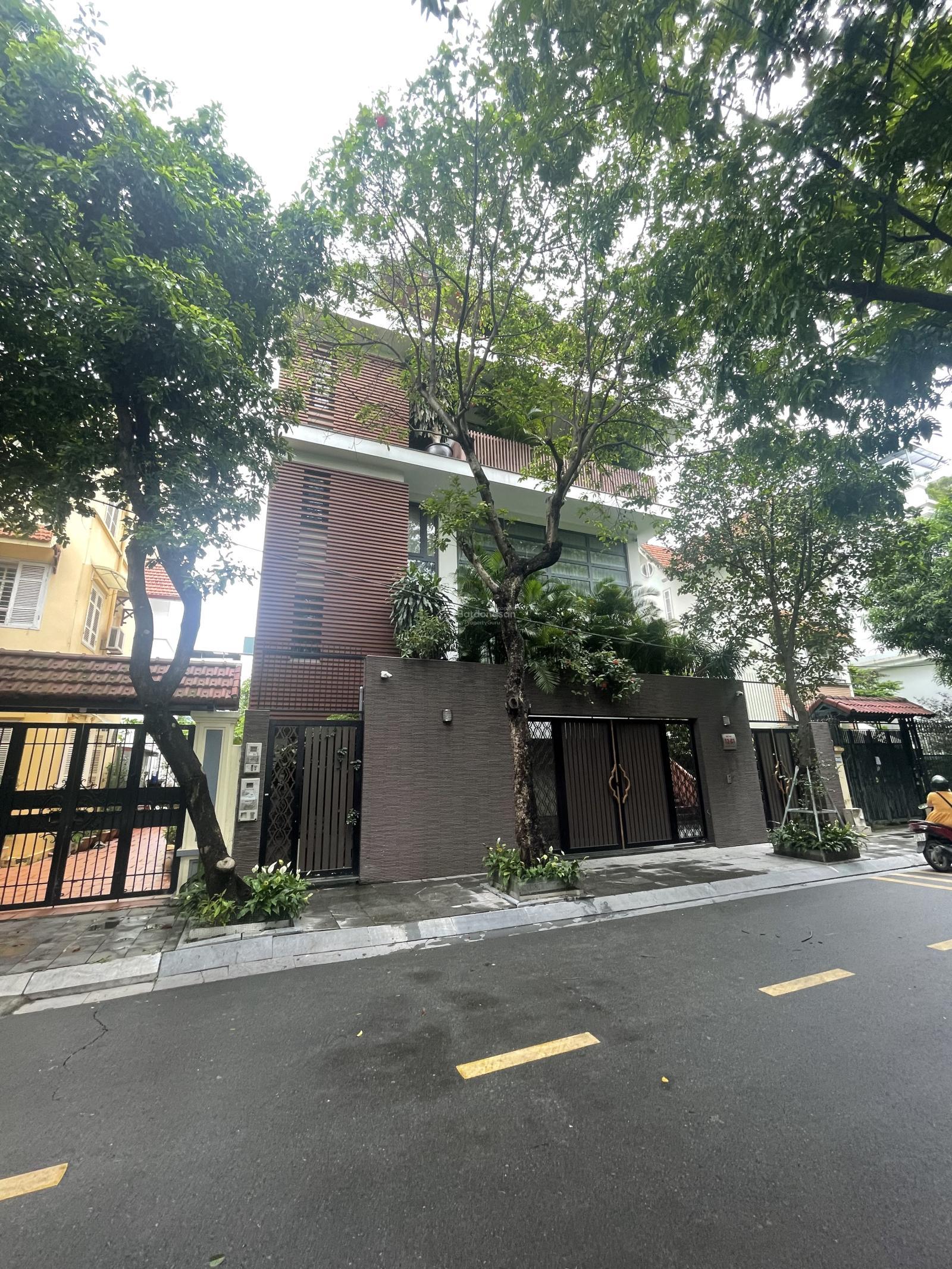 Biệt thự chính chủ bán gấp Trung Hòa - Lão Thành Cách Mạng - Cầu Giấy - Chỉ 79.8 tỷ!