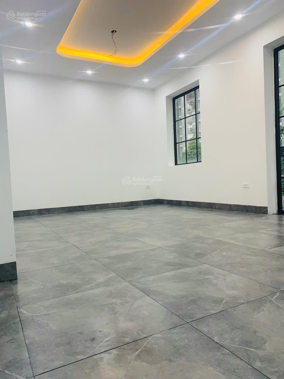 Cho thuê liền kề 378 Minh Khai 73m² 4 tầng - Kinh doanh lý tưởng!