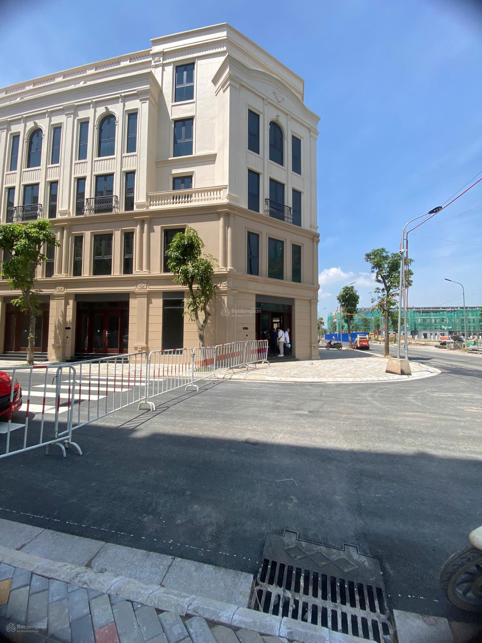 Shophouse góc 165m² tại Vinhomes Global Gate - Mặt tiền 17m, View công viên!