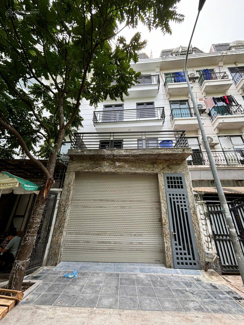 Cho thuê nhà LK Phùng Khoang 70m², 5 tầng thang máy giá 26 triệu - Đầy đủ tiện nghi!