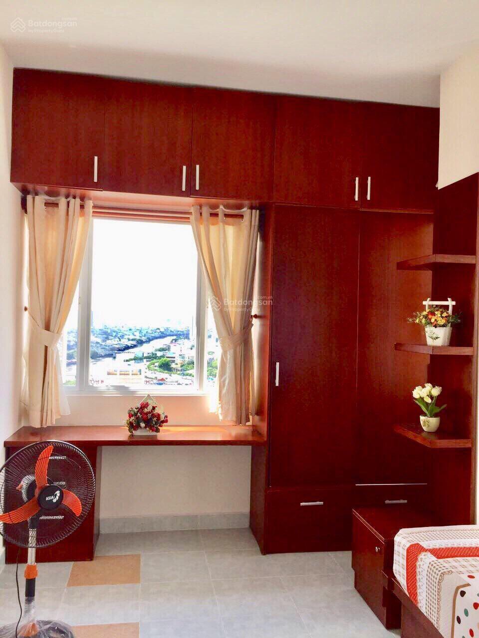 Căn hộ 3PN tại Chung cư Khánh Hội 2, Bến Vân Đồn Q4 100m² - Full nội thất, view sông!