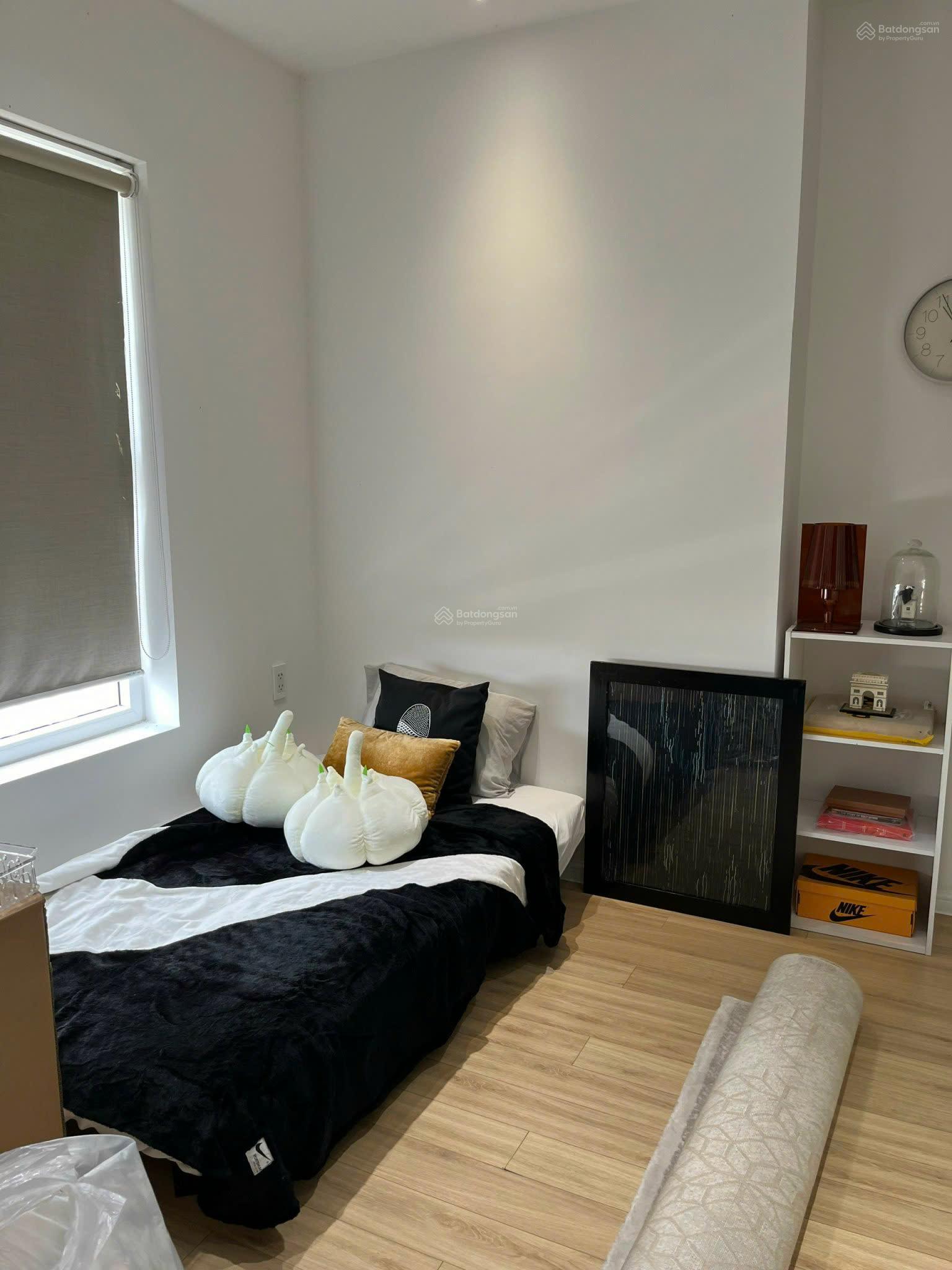 Căn hộ chung cư Investco Babylon Tân Phú 75m² giá 10 triệu - Không gian sống lý tưởng!