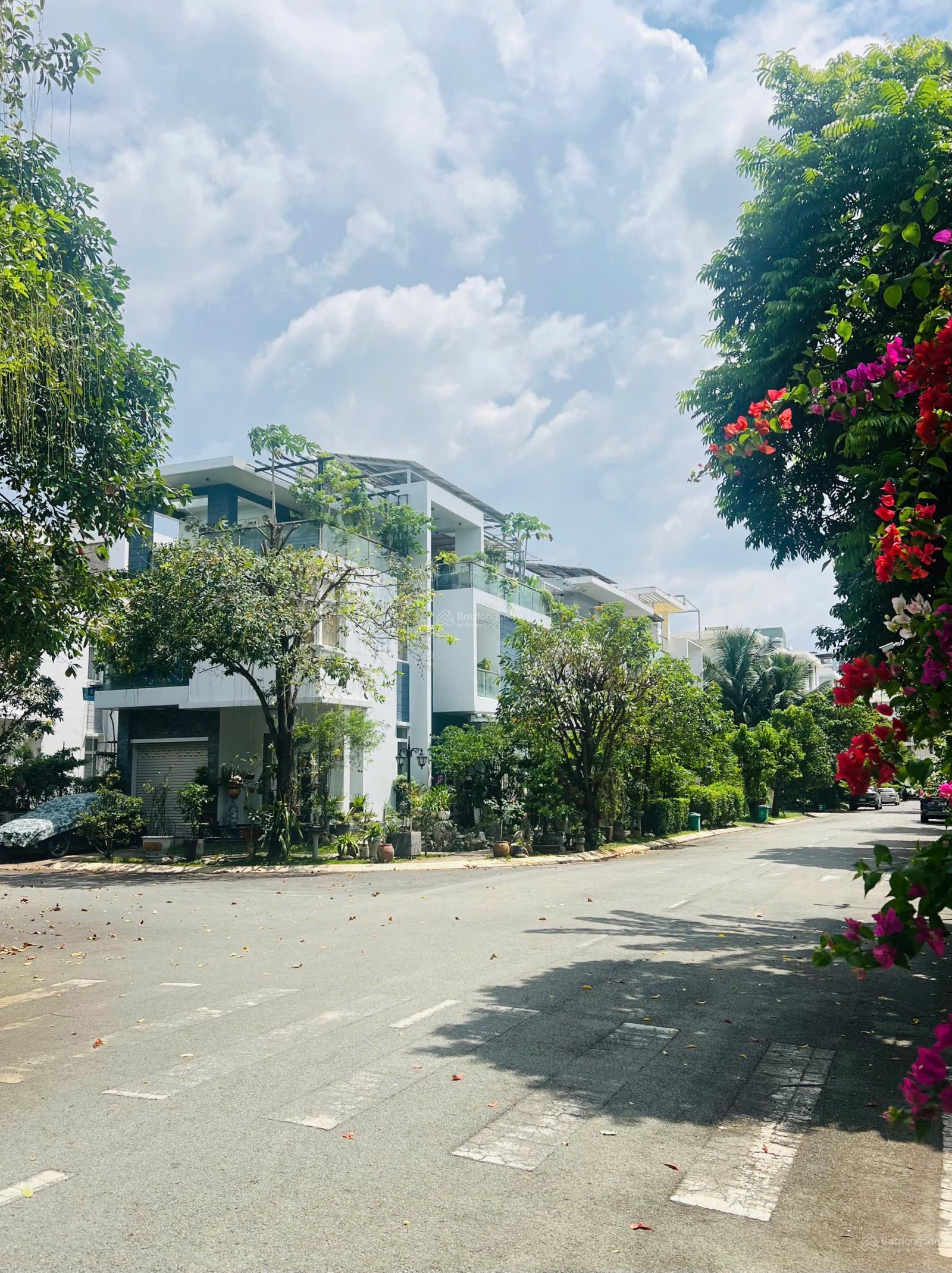 Cho thuê biệt thự song lập Villa Park 180m² giá 25 triệu - Dọn vào ở ngay!