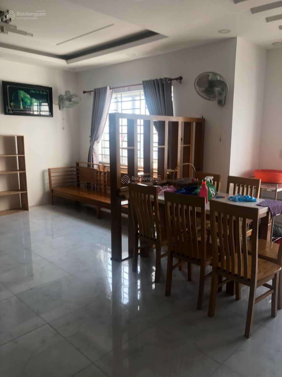 Căn hộ Blue Sapphire Quận 6 75m² giá 9 triệu - Đầy đủ nội thất, tiện lợi di chuyển!