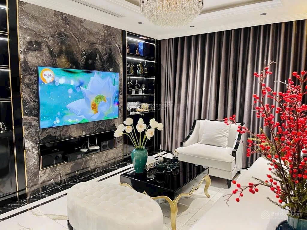 Căn hộ 2PN Hinode City Minh Khai 80m² giá 7.95 tỷ - Phong thủy tốt, không gian sống thoáng đãng!