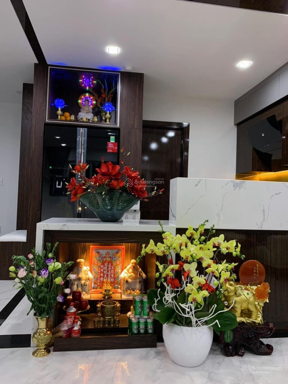 Căn hộ Screc Tower Trường Sa 81m² giá 5,1 tỷ - Thiết kế hiện đại, đầy đủ nội thất!